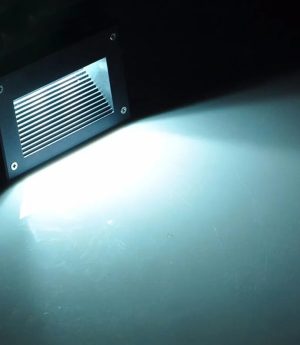 den-led-am-bac-cau-thang-ngoai-troi-5w-220v-12v-24v-chieu-hat-trang-tri-chong-nuoc-ip65-cao-cap-dtt-ct04b-7