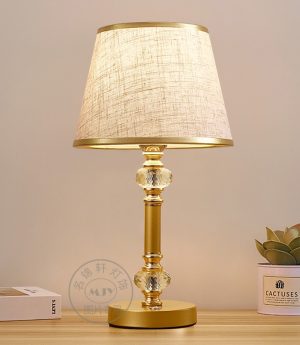 den-ban-phong-ngu-chup-vai-led-chieu-sang-trang-tri-dau-giuong-phong-cach-au-my-don-gian-dtt-nt3-2