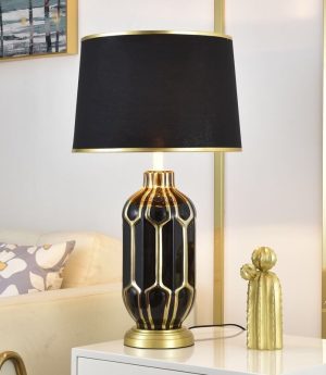 den-ban-dau-giuong-led-e27-trang-tri-kieu-dang-nordic-bac-au-hien-dai-chup-vai-hoa-tiet-cao-cap-dtt-db-yn8505-1