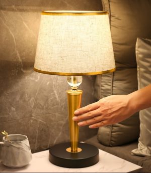 den-ban-thuy-tinh-led-e27-cao-cap-trang-tri-phong-khach-kieu-dang-chau-au-hien-dai-dtt-db-yn521-5