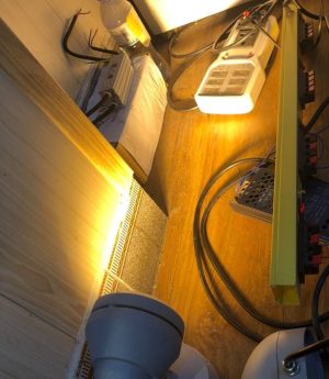 den-led-roi-cay-ngoai-troi-cao-cap-trang-tri-san-vuon-hien-dai-ip65-dtt-tdl04-4