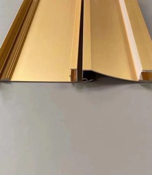 thanh-nhom-op-chan-tuong-den-led-day-12v-cao-cap-dtt-cs6016-2