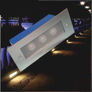 den-led-gan-chan-bac-cau-thang-ngoai-troi-3w-5w-hat-sang-loi-di-hien-dai-chong-nuoc-ip65-cao-cap-dtt-ct03-3