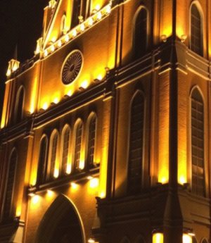 den-led-chieu-cot-ngoai-troi-mat-chu-nhat-thau-kinh-10-do-220v-12v-24v-chong-nuoc-ip66-cao-cap-dtt-rcv18-3