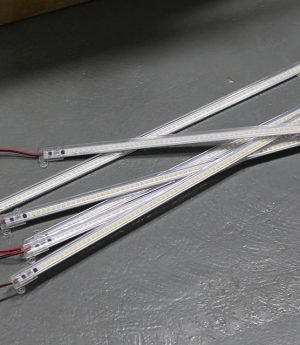 den-led-thanh-220v-72-chip-2835-sieu-sang-trang-tri-he-tu-hien-dai-30cm-40cm-50cm-60cm-70cm-80cm-dtt-ac01-3