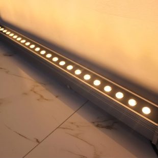 den-led-thanh-hat-tuong-ngoai-troi-ac-220v-18w-24w-36w-dai-1m-chong-nuoc-ip65-cao-cap-dtt-ht2201-1