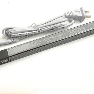 nguon-dua-12v-4-cong-ket-noi-den-led-cam-bien-thanh-nhom-dinh-hinh-24w-2a-chuyen-dung-1