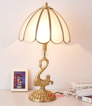 den-ban-dong-co-dien-chup-kinh-thuy-tinh-mo-trang-tri-phong-khach-phong-ngu-cao-cap-h60cm-led-e27-dtt-pk12-3