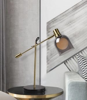 den ban doc sach thuy tinh trang tri phong ngu van phong lam viec kieu dang bac au hien dai led e27 cao cap dtt db8262 2