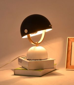 den-ban-hinh-nam-chan-da-chup-kim-loai-led-e27-trang-tri-phong-ngu-phong-cach-co-dien-bac-au-dtt-t025-5