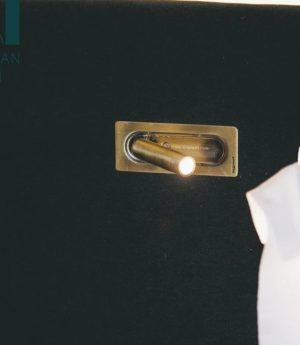 den-led-am-tuong-dau-giuong-doc-sach-phong-ngu-dieu-chinh-xoay-3w-goc-chieu-24-do-vo-dong-vang-cao-cap-dtt-ds03v-2