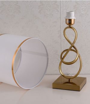 den-ngu-dau-giuong-de-ban-hien-dai-kieu-dang-don-gian-bac-au-hien-dai-led-e27-h50cm-dtt-pn22-2