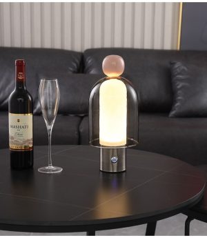 den ban thuy tinh hinh nam khong day sac usb cao cap led trang tri tab dau giuong phong ngu hien dai kieu dang bac au dtt db200 1