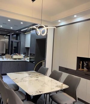 den-led-treo-tha-tran-doi-mau-3-che-do-anh-sang-30w-35w-50w-cao-cap-trang-tri-ban-an-ban-dao-bep-quay-bar-phong-cach-bac-au-toi-gian-hien-dai-h140cm-dieu-chinh-vo-den-dtt-ba7712-1