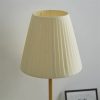 den-ban-dau-giuong-led-e27-trang-tri-phong-ngu-kieu-dang-bac-au-hien-dai-chup-vai-cao-cap-dtt-db-yn2214-5