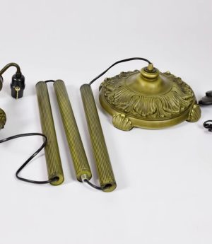 den-san-dong-chao-thuy-tinh-tiffany-led-e27-trang-tri-phong-ngu-phong-cach-vintage-bac-au-co-dien-dtt-ds70-5