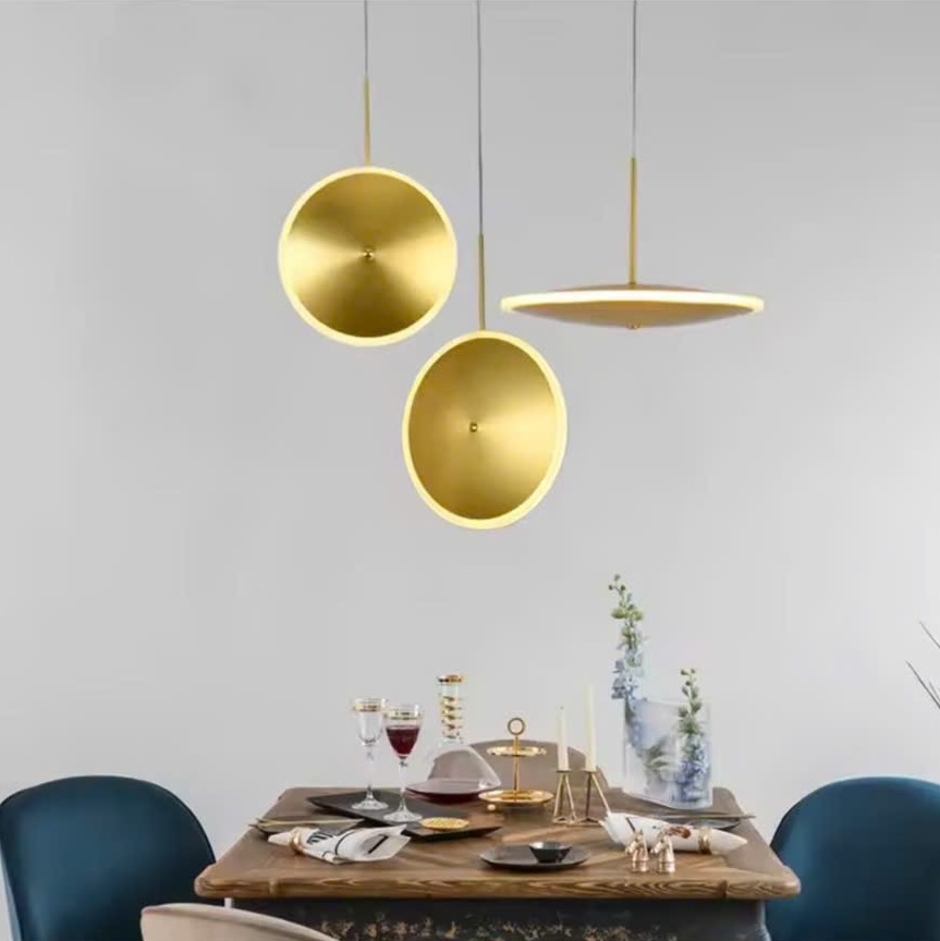 den-led-treo-tran-tha-hinh-dia-bay-trang-tri-phong-an-cao-cap-phong-cach-bac-au-hien-dai-dtt-htl046-3 den-led-treo-tran-tha-hinh-dia-bay-trang-tri-phong-an-cao-cap-phong-cach-bac-au-hien-dai-dtt-htl046-3