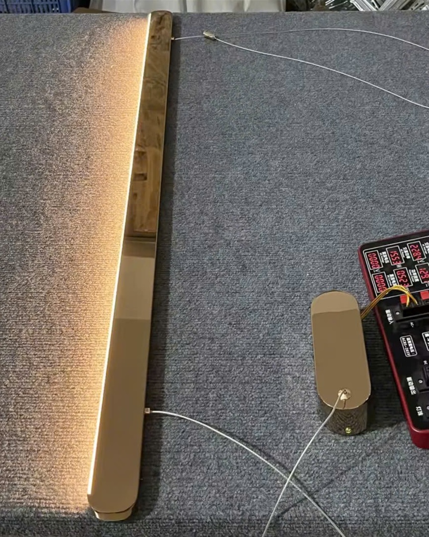 den-tha-treo-tran-ban-an-inox-mau-vang-hong-cao-cap-led-3-che-do-120cm-dtt-art237-6 den-tha-treo-tran-ban-an-inox-mau-vang-hong-cao-cap-led-3-che-do-120cm-dtt-art237-6